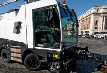 municipal-road-sweeping-machines